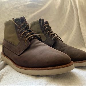 SOLD- Van’s OTW Leather Welted Boots Size 10 D